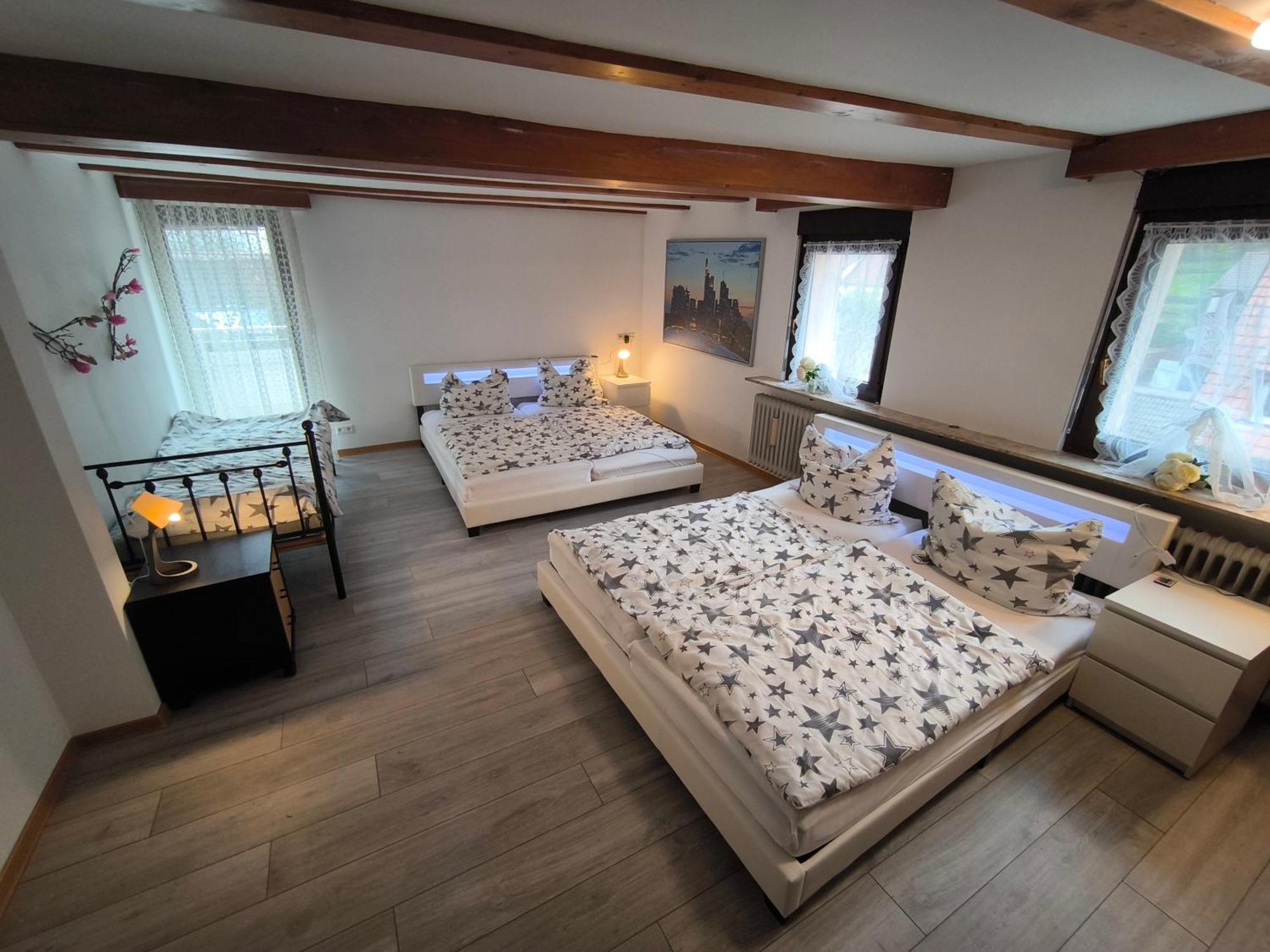 Private Guesthouse Mt Доссенхайм Экстерьер фото